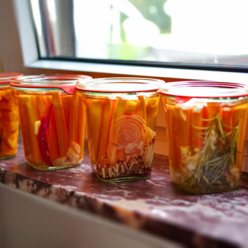 Möhrenpickles in verschiedenen Varationen