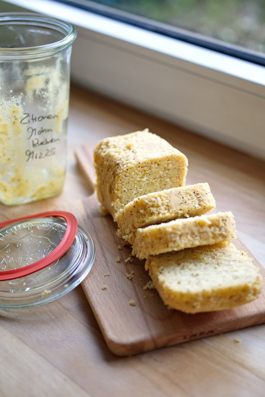 Zitronen-Mohn Kuchen im Glas